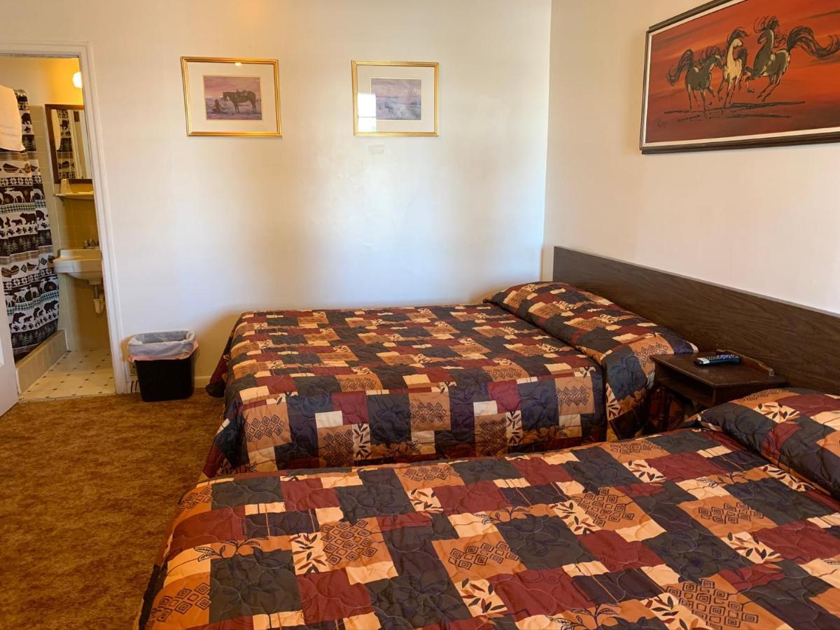 Wagons West Motel Augusta Bagian luar foto